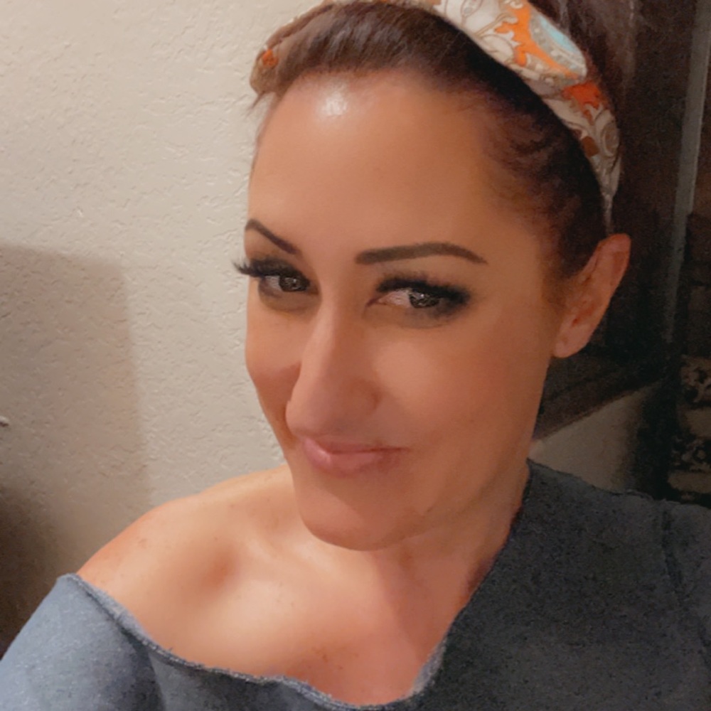 Meet your Posher, Melissa